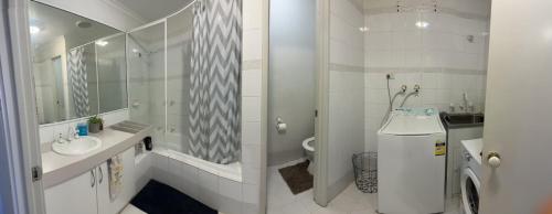 Kúpeľňa v ubytovaní Somerville apartment