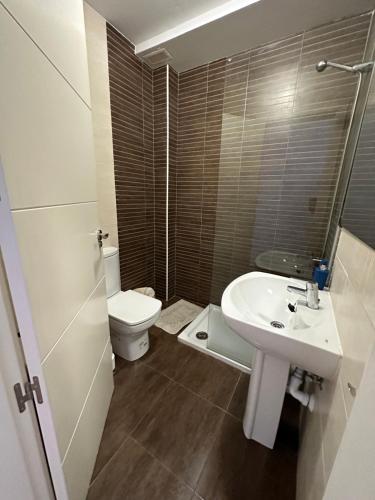 A bathroom at Apartamento Nuevo Duplex