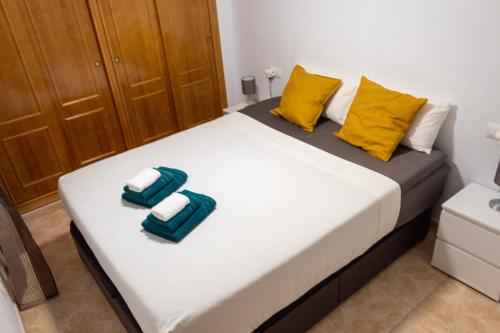 Postel nebo postele na pokoji v ubytování City Comfort, Your Torrevieja Retreat