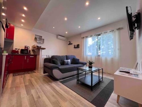 Le Red Light : Apt 4 Prs, Clim, 300m des plages