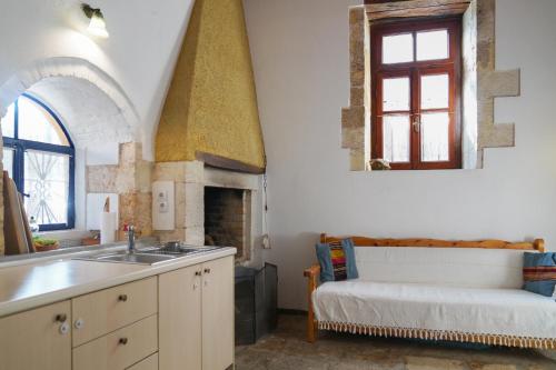 Lindas Convent Garden Home 4