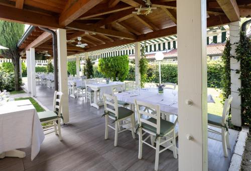 Restaurace v ubytování Best Western Plus Hotel Modena Resort