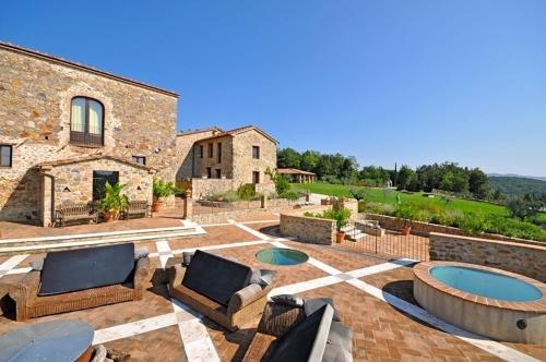 Villa Vittorio by PosarelliVillas