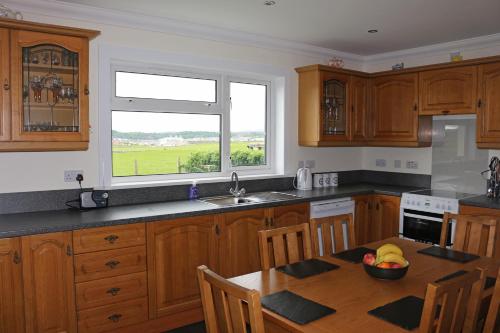 Gallery image of Stoneyfield South Cottage in Stornoway