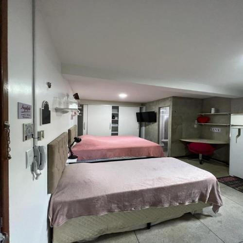 Katil atau katil-katil dalam bilik di STUDIO 202 | WIFI 600MB | RESIDENCIAL JC, um lugar para ficar.