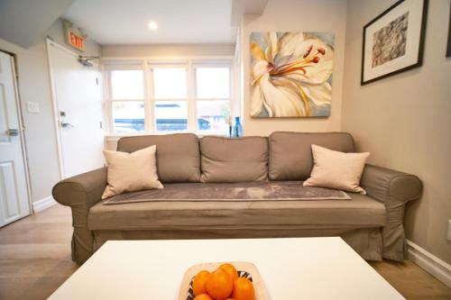 Area soggiorno di Hamilton Oasis - Luxe Beds - BBQ Haven - Pool