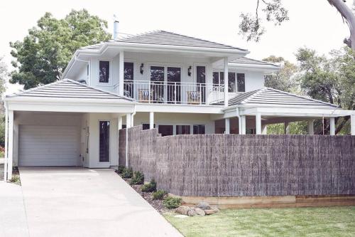 Φωτογραφία από το άλμπουμ του Verandah Retreat - A Beach House by the sea σε Cowes