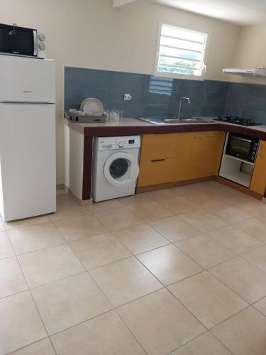 Dapur atau dapur kecil di Maloubière locations