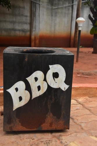 Barbacoa disponible para clientes en la villa