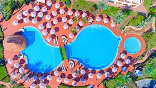 Bazén v ubytování Pickalbatros Royal Grand Sharm - Adults Friendly 16 Years Plus nebo v jeho okolí