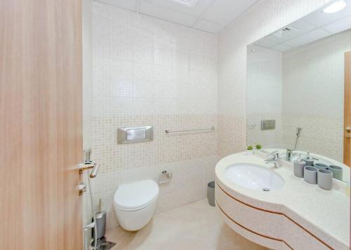 Koupelna v ubytování StoneTree - Spacious 1BR - Best Location for Tourist