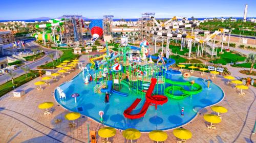 an empty water park with a water slide at Pickalbatros Aqua Park Sharm El Sheikh in Sharm El Sheikh
