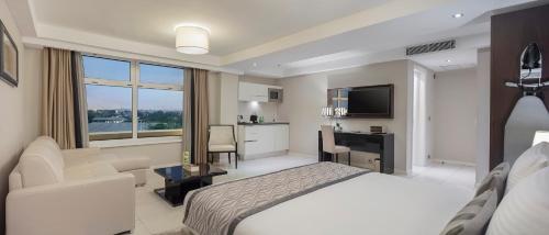 Fraser Suites Abujaにあるベッド