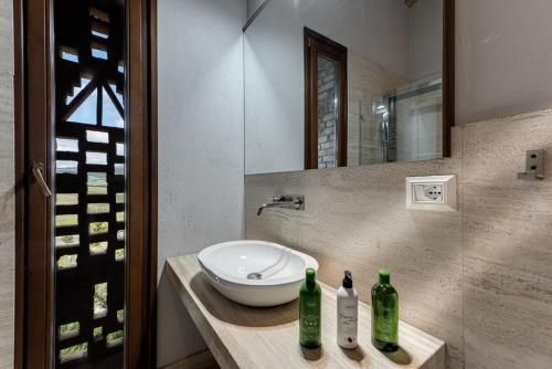 Ένα μπάνιο στο Tuscany Forever Premium Apartments