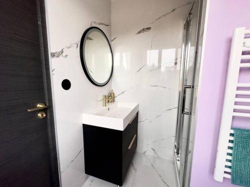 Photo de la galerie de l'établissement LE PUNTA CANA, à Villeurbanne