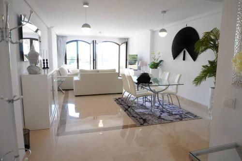 Joya de Las Jacarandas