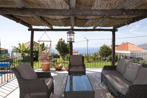 Corman House, Sea View & Pool