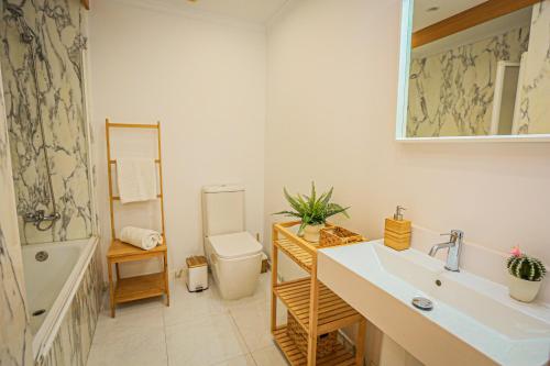 Kúpeľňa v ubytovaní LITORAL COSTA DORADA - ESTRELLA Only families
