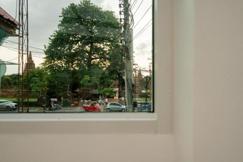 Φωτογραφία από το άλμπουμ του Yimwhan House 01, Wat Ratchaburana σε Phra Nakhon Si Ayutthaya