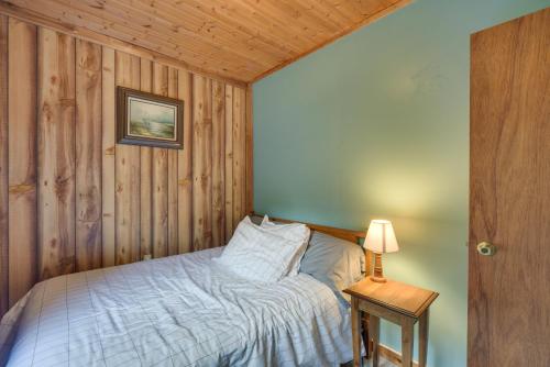 Katil atau katil-katil dalam bilik di The Hideaway at Point Lake