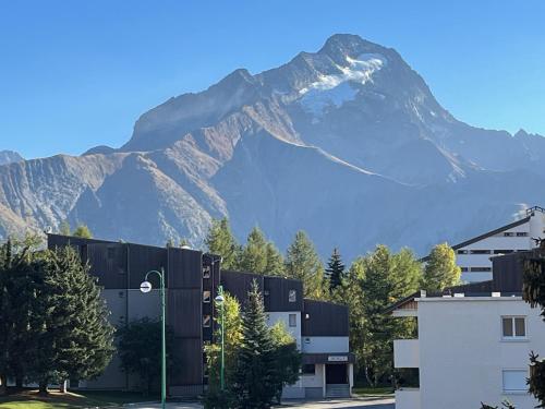 Photo de la galerie de l'établissement Appartement sur Front de neige - Résidence Le Plein Sud, à Les Deux Alpes