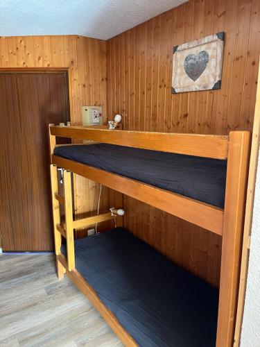 Photo de la galerie de l'établissement Appartement sur Front de neige - Résidence Le Plein Sud, à Les Deux Alpes