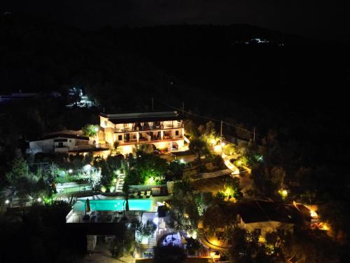 Πισίνα στο ή κοντά στο Villa di Pasquale