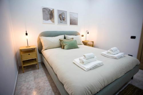 Casa Pelusa: Apartment near Maradona Murales
