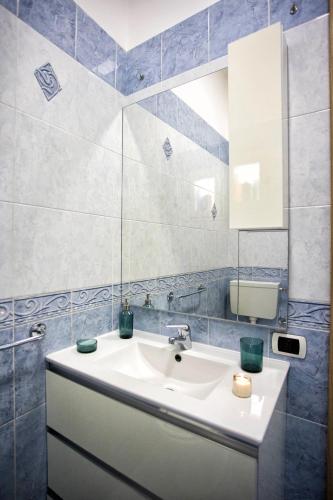 Casa Pelusa: Apartment near Maradona Murales