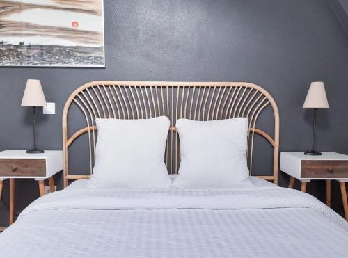 Duplex lumineux avec bureau séparé dans le centre