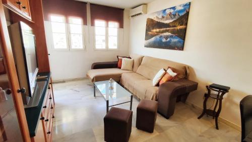3Bdr 2 Bath Apt with parking in the best location photo 7
