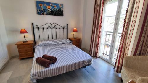 3Bdr 2 Bath Apt with parking in the best location photo 19