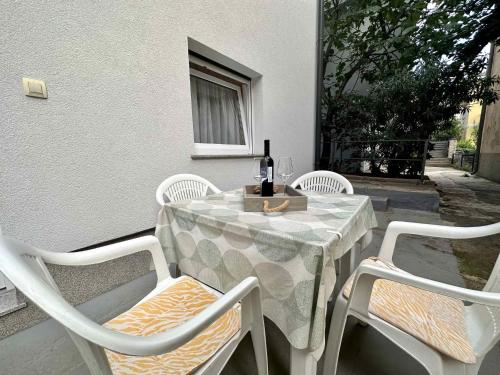 Apartments in Dramalj 45738