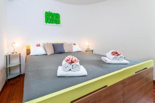 Apartments with parking space Baska, Krk - 21847
