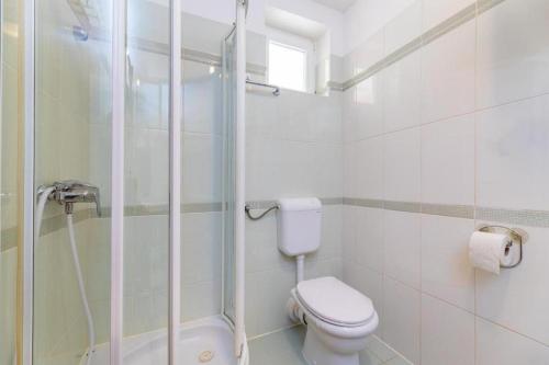 Apartments with parking space Baska, Krk - 21847