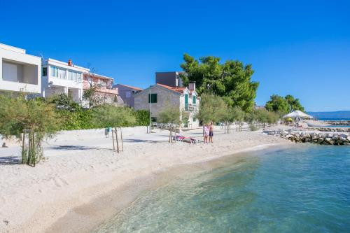 Apartments by the sea Podstrana, Split - 15428