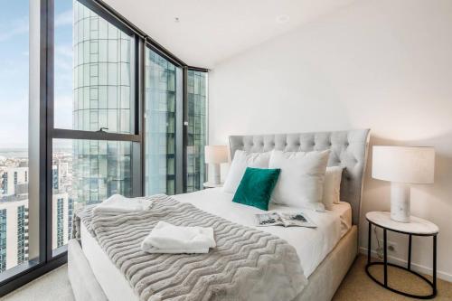 Top of Melbourne Square - Inner-city Living
