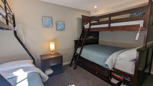 Suite by the Bay – Photos 3