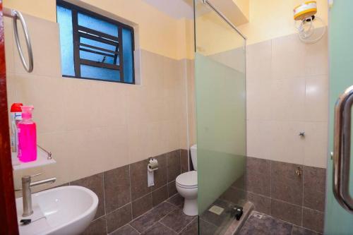 Ένα μπάνιο στο StayBridge Pent House