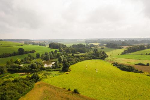 Naturlandskabet i nærheden af luksusteltet