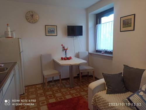 Μια τηλεόραση ή/και κέντρο ψυχαγωγίας στο Apartement Jörg