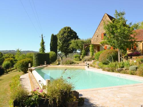 Spacious holiday home in Tamni s with private pool