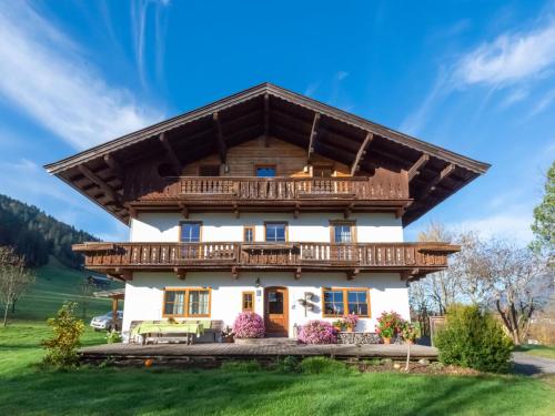 Feel good holiday apartment in Going am Wilden Kaiser with balcony