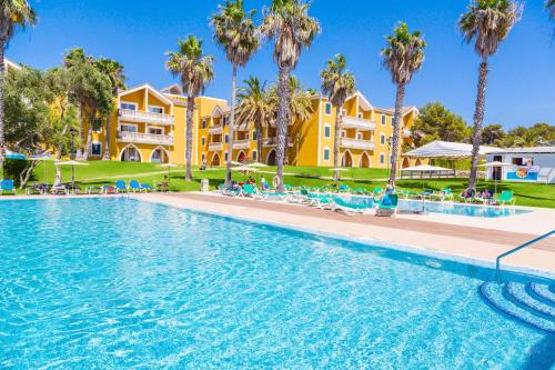 Πισίνα στο ή κοντά στο Vibra Blanc Palace Aparthotel