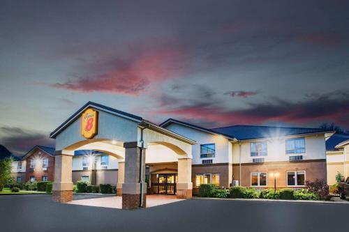a rendering of a hotel at Super 8 by Wyndham Cornwall ON in Cornwall