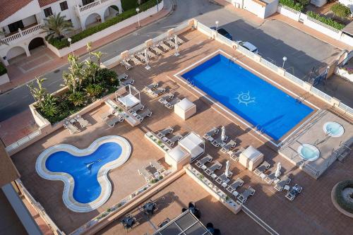 Bazén v ubytování Poseidon La Manga Hotel & Spa - Designed for Adults nebo v jeho okolí