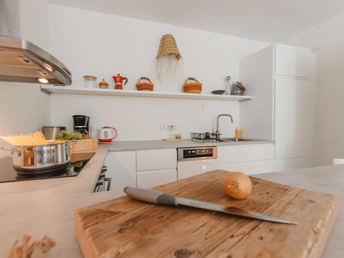 Dapur atau dapur kecil di Apartment Alpennest by Interhome