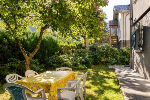 Au Petit Sequoia - Appt avec vue montagne