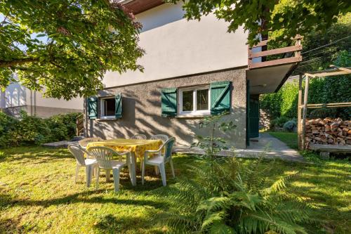 Au Petit Sequoia - Appt avec vue montagne