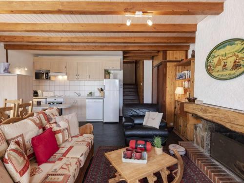 Appartement 6 pers. proche pistes avec cheminée - FR-1-296-385